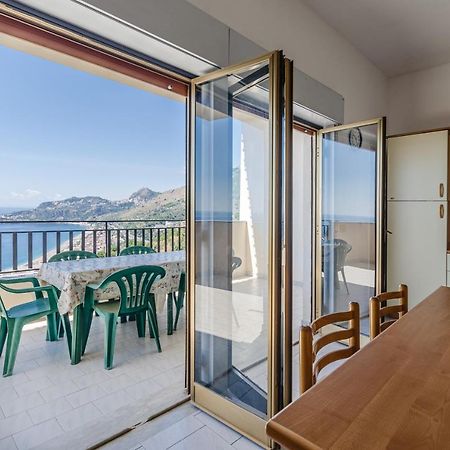 Casa Vacanze Andreana Apartman Letojanni Kültér fotó