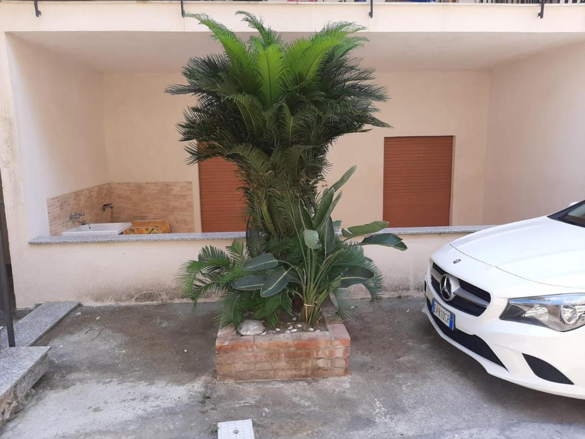 Casa Vacanze Andreana Apartman Letojanni Kültér fotó