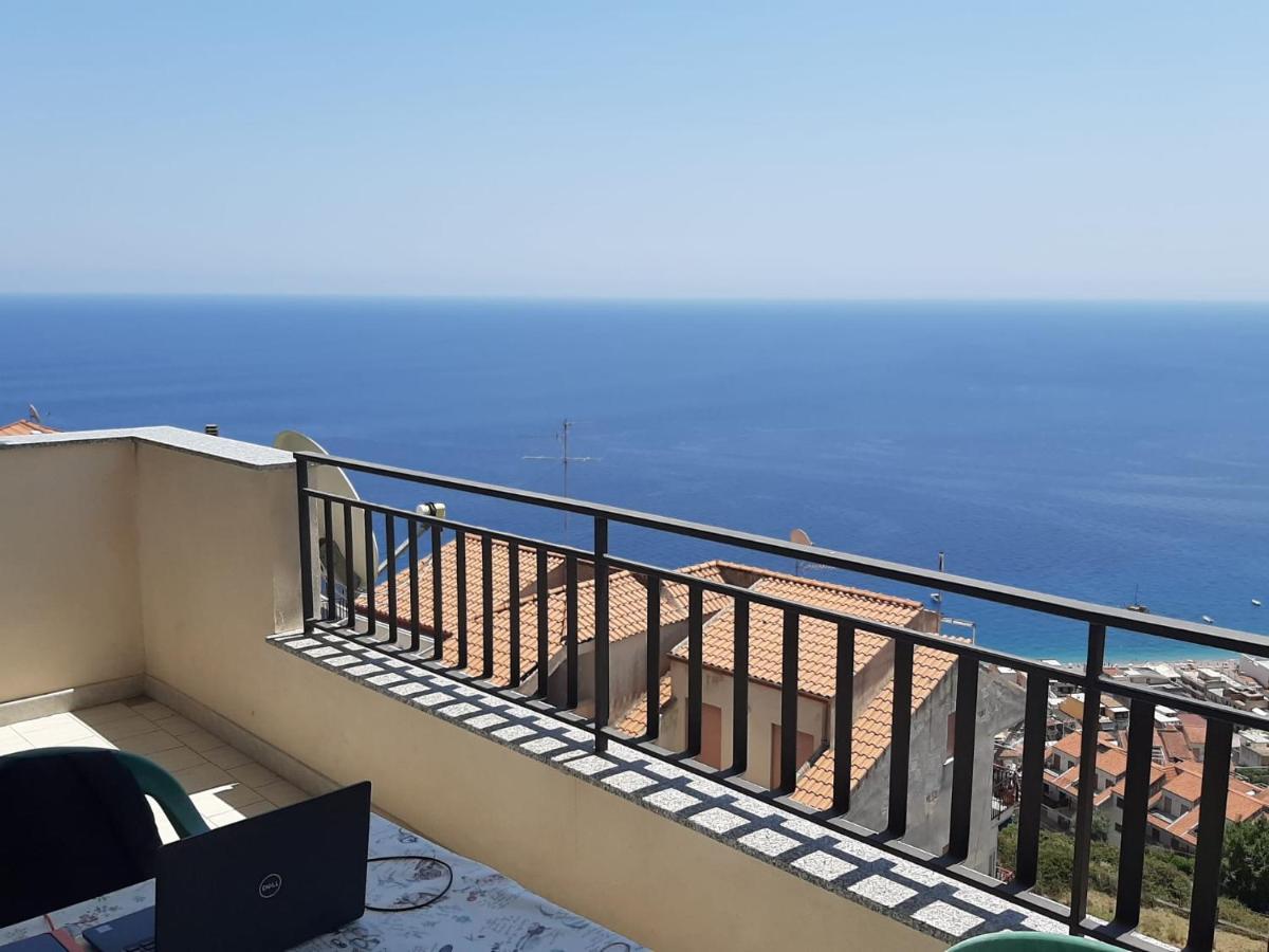 Casa Vacanze Andreana Apartman Letojanni Kültér fotó