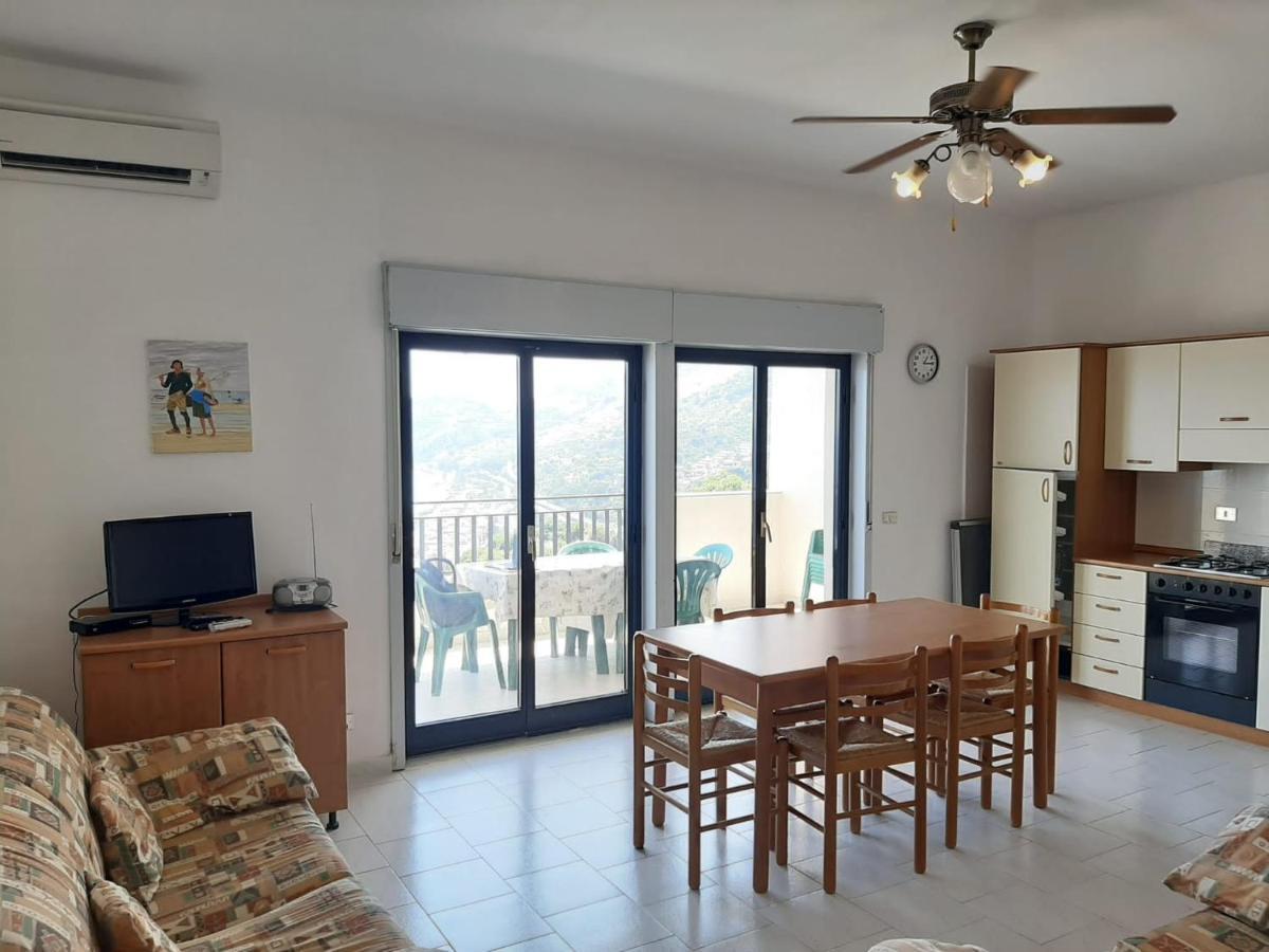 Casa Vacanze Andreana Apartman Letojanni Kültér fotó