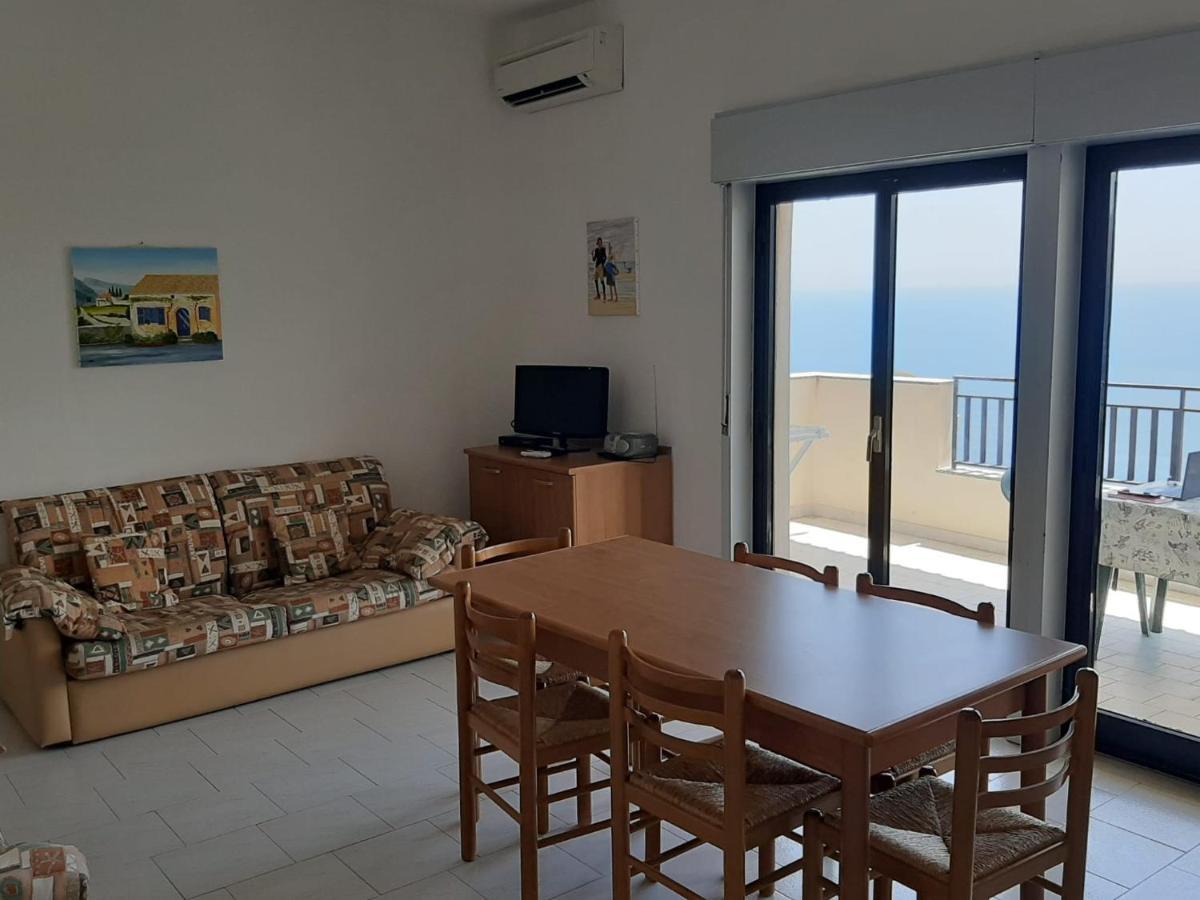 Casa Vacanze Andreana Apartman Letojanni Kültér fotó